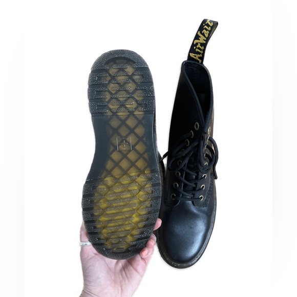 Dr. Martens Zavala Combat Boots // W8 // NWOT - Picture 3 of 5
